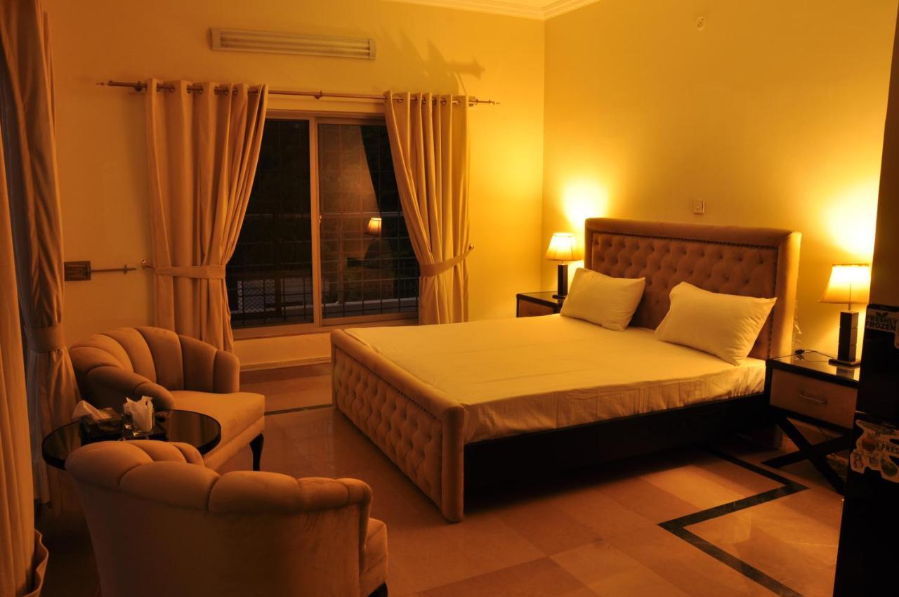 Reina Boutique Hotel - G6/3 Islamabad Esterno foto