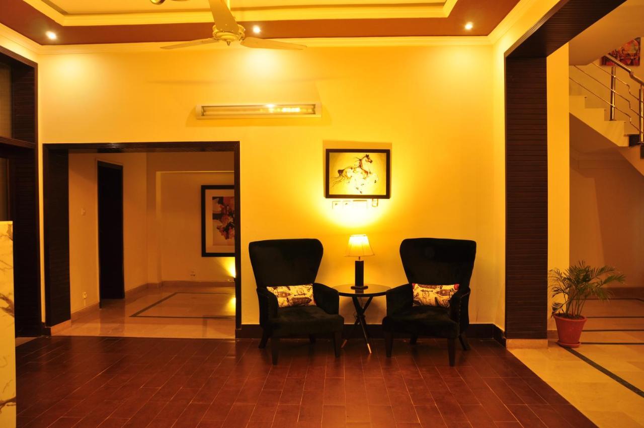 Reina Boutique Hotel - G6/3 Islamabad Esterno foto