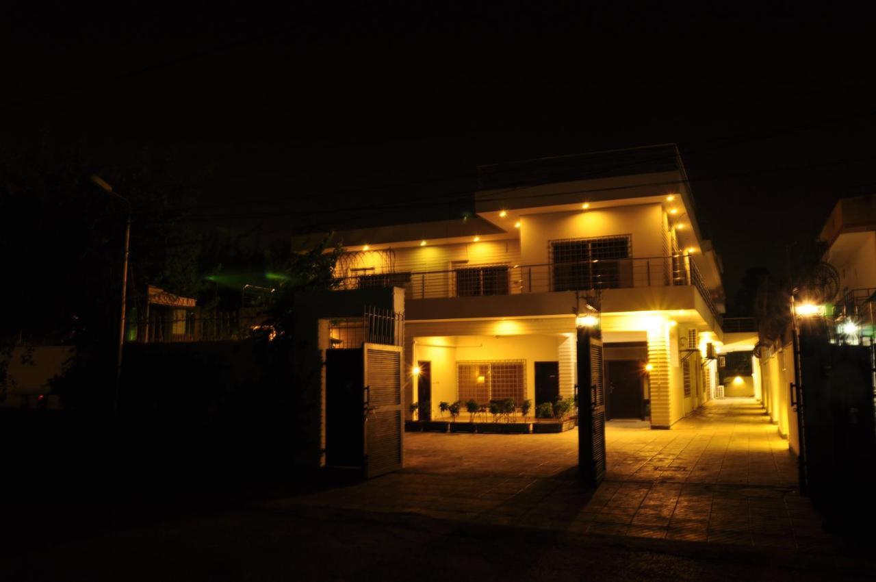 Reina Boutique Hotel - G6/3 Islamabad Esterno foto