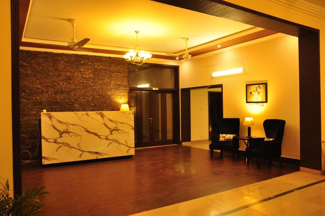 Reina Boutique Hotel - G6/3 Islamabad Esterno foto