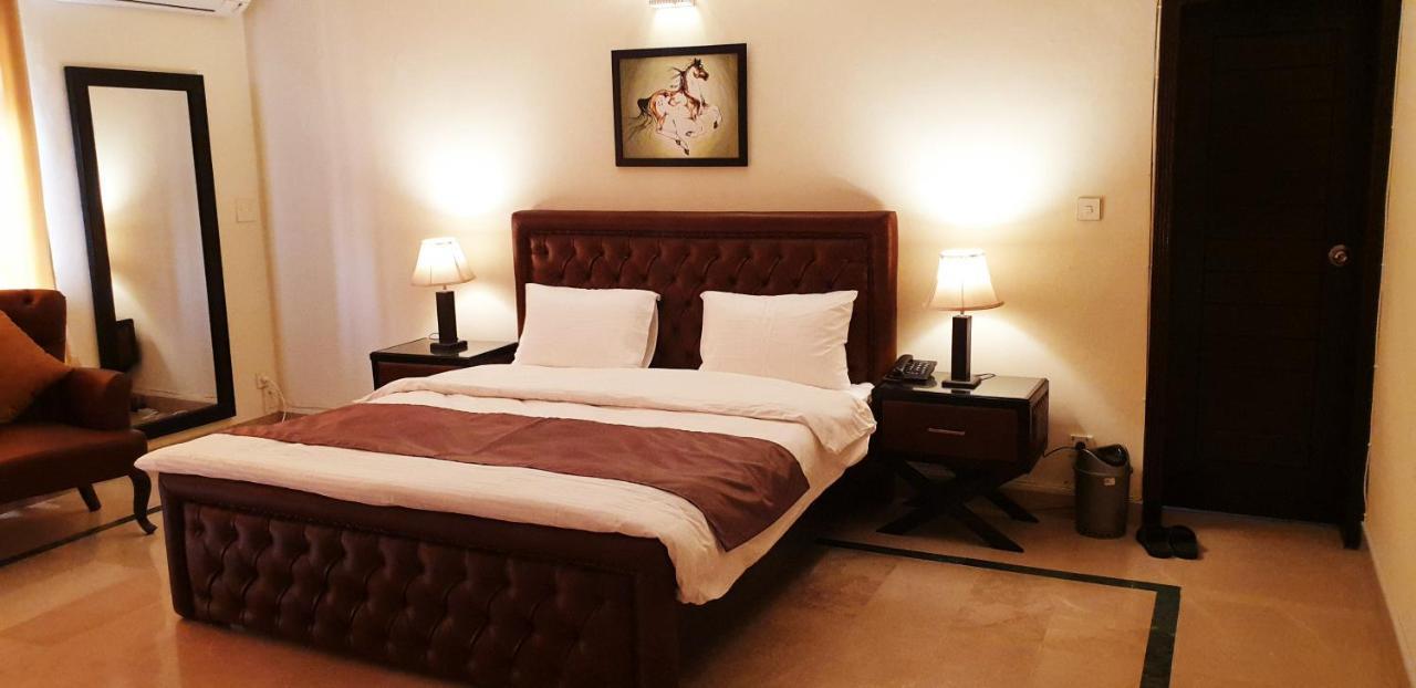Reina Boutique Hotel - G6/3 Islamabad Esterno foto